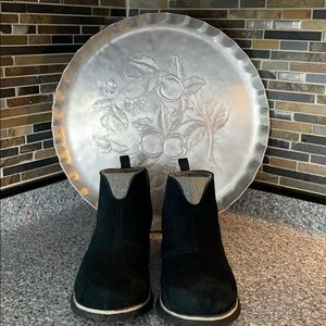 SOREL BLACK SUEDE BOOTS size 9